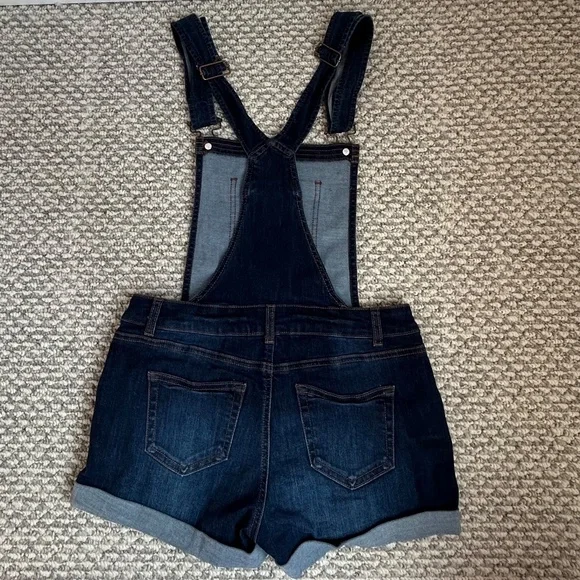 Short Overalls - Picture 4 of 5